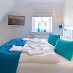 Captains Cabin